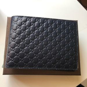 Gucci Signature wallet for men
